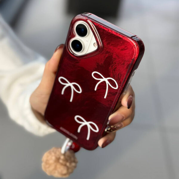 قاب موبایل چری پاپیونی iPhone 16